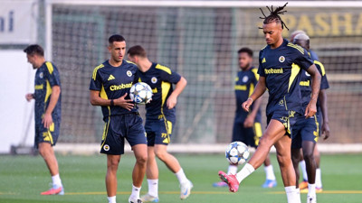 Fenerbahçe'nin Benfica maçı kamp kadrosu açıklandı!