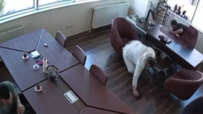 Silahlar ateşlendi 5 kişi ölümden döndü