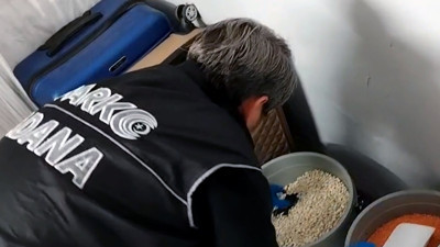 Kilerdeki sır fasulye kovasında bulundu