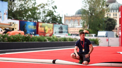 Venedik Film Festivali'ne Gazze gölgesi: Ünlü isimler boykota katıldı