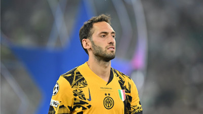 Galatasaray Hakan Çalhanoğlu için bir kez daha devreye girdi! Teklif edilen rakam akıllara durgunluk verdi