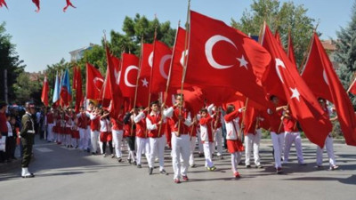 Karaman’da 30 Ağustos Zafer Bayramı büyük bir coşkuyla kutlandı