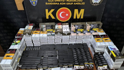 Bandırma’da kaçak sigara ve silah operasyonu!