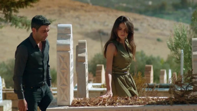 Uzak Şehir ne zaman başlayacak? Sinem Ünsal'ın paylaşımı heyecanı arttırdı