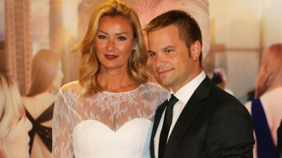 Yağmur Atacan'dan eşine romantik kutlama!