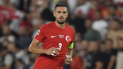 Merih Demiral net konuştu: 'Onlar öyle hayal ediyor ama bizim aramız iyi'