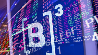 Ibovespa siyasi gerginliğe direnç gösterdi: Günü 140.000 seviyesinin üzerinde tamamladı