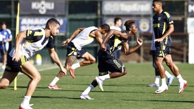 Fenerbahçe açıkladı! Yıldız oyuncu resmen takımdan ayrıldı