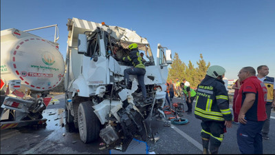 Tarsus'ta 5 aracın karıştığı zincirleme kaza: 1 yaralı