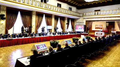 MHP’nin ‘Öcalan’ talebi komisyona geliyor! Açılım tiyatrosu kaldığı yerden devam ediyor…