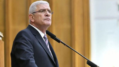 Müsavat Dervişoğlu'ndan dikkat çeken paylaşım!