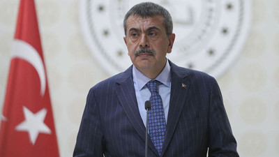 Yusuf Tekin'den velilerin yüksek fiyat eleştirilerine tepki: Feveran etmeyin