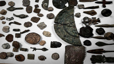 Tarihi eser kaçakçılığı: Binlerce antika sikke ele geçirildi
