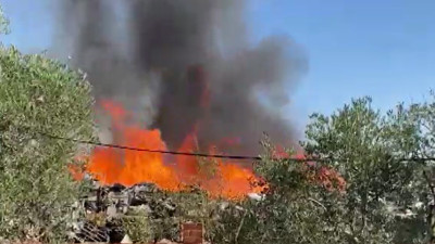Manisa’da fabrika alevler içinde! Alevler her tarafı sardı