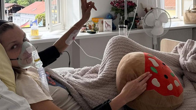 Bella Hadid zor günler geçiriyor! Hastalığı yeniden nüksetti... En savunmasız hallerini paylaştı