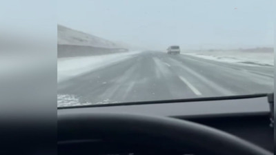 Yılın ilk karı yağdı! Yollar beyaza büründü