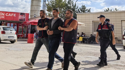 İnegöl’de FETÖ’cü avı: Firari infaz memuru evine dönerken yakalandı!