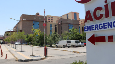 Hastanenin tadilatı sırasında tavandan parçalar koptu