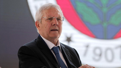 Fenerbahçe kongresinde Aziz Yıldırım fırtınası! İstemediği maddeler veto edildi