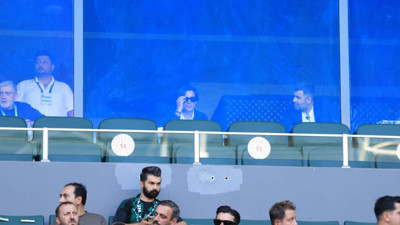 Vincenzo Montella maçı tribünden takip etti