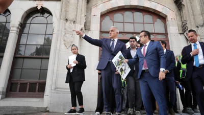 Otel yada AVM iddialarına son nokta! Sirkeci Garı ile ilgili Bakan Ersoy’dan net açıklama