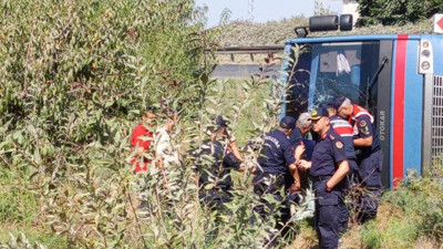 Cezaevi ring aracı şarampole devrildi: 5'i mahkum 12 yaralı!