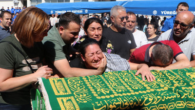 Annenin feryadı yürekleri dağladı! Adana'da İnfaz koruma memurları son yolculuğuna uğurlandı