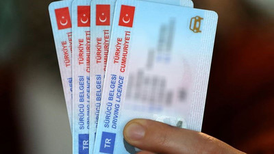 Bakan Yerlikaya'dan eski tip sürücü belgesi uyarısı! Aman dikkat bu süreyi kaçırmayın