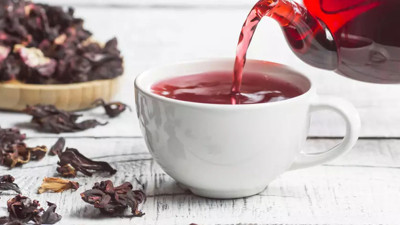 Doğanın şifalı hediyesi! Hatmi çiçeğinin faydaları