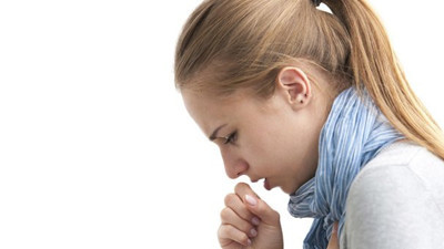 Kuru öksürük ve göğüs ağrısı varsa dikkat