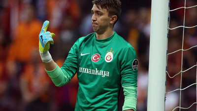 Muslera'dan mesaj var!