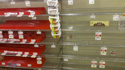 Dolar patladı, raflar boşaldı