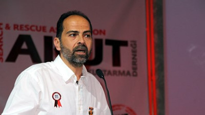 Nasuh Mahruki AKUT’tan istifa etti