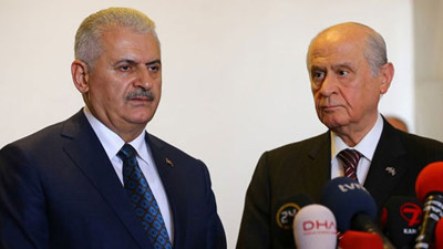 Yazarlardan Bahçeli yorumu!