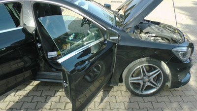 Eski emniyet amiri 54 kilogram esrar ile yakalandı