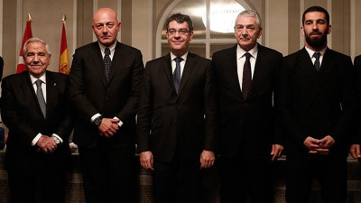 Arda Turan'a sürpriz ödül