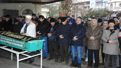 Cenaze namazında ilginç olay