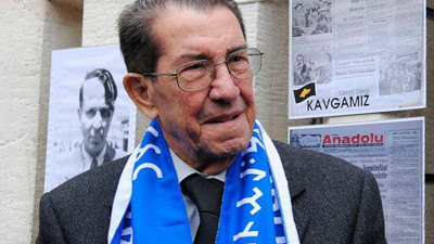 Erk Yurtsever vefat etti!