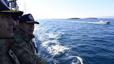 Kardak 'ziyareti' Yunan basını böyle duyurdu