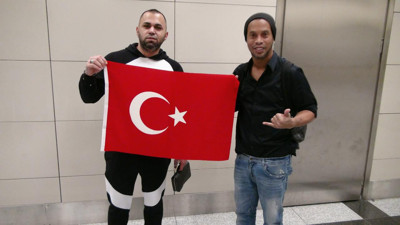 Ronaldinho İstanbul'da