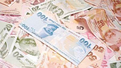 Paradaki imza değişiyor