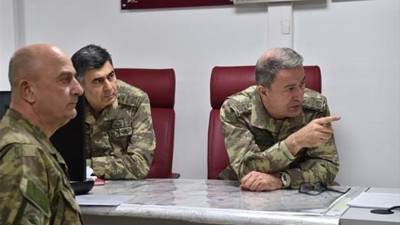 Akar, El Bab karargahında