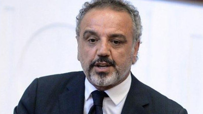 Sırrı Sakık görevden alındı