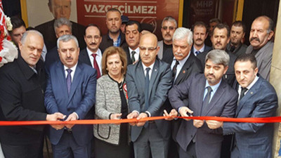 MHP seçim bürosunu AKP'liler açtı