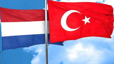 Hollanda'ya iki nota!