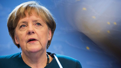 Merkel'den referandum açıklaması