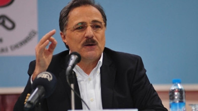 Karatepe: "Baktık olmuyor, yine değiştiririz!"