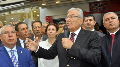 Baykal: "Trump'da bile bu yetkiler yok"