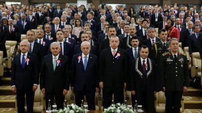 AYM töreninde Perinçek salonu terk etti