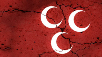 MHP'de deprem: 200 kişi istifa etti